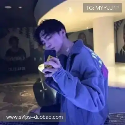 卫菡杉